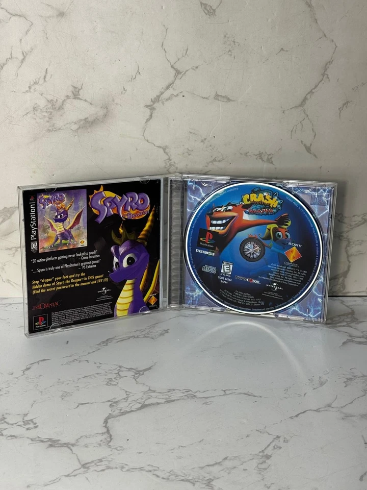 Crash Bandicoot 3: Warped (Sony PlayStation 1, 1998) PS1 Holo Cover Complete - Image 3 of 3