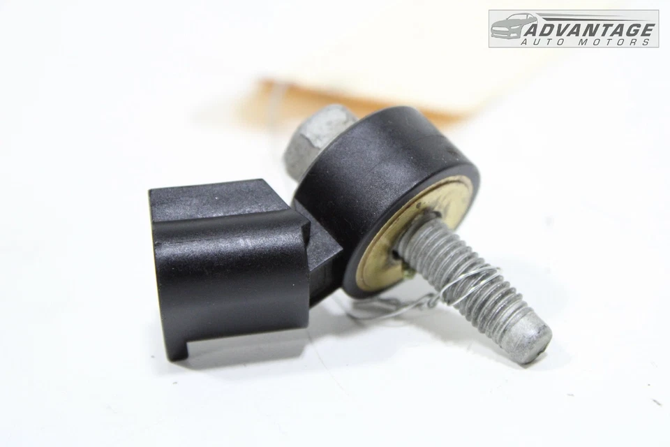 2016-2022 CHEVROLET CAMARO 3.6L GASOLINE RIGHT SIDE ENGINE KNOCK SENSOR OEM - Image 3 of 4