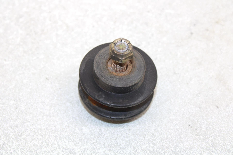 Пружинный ролик 98 Polaris Indy 500 оригинальный с болтом 5432170 SP1 - Изображение 2 из 4