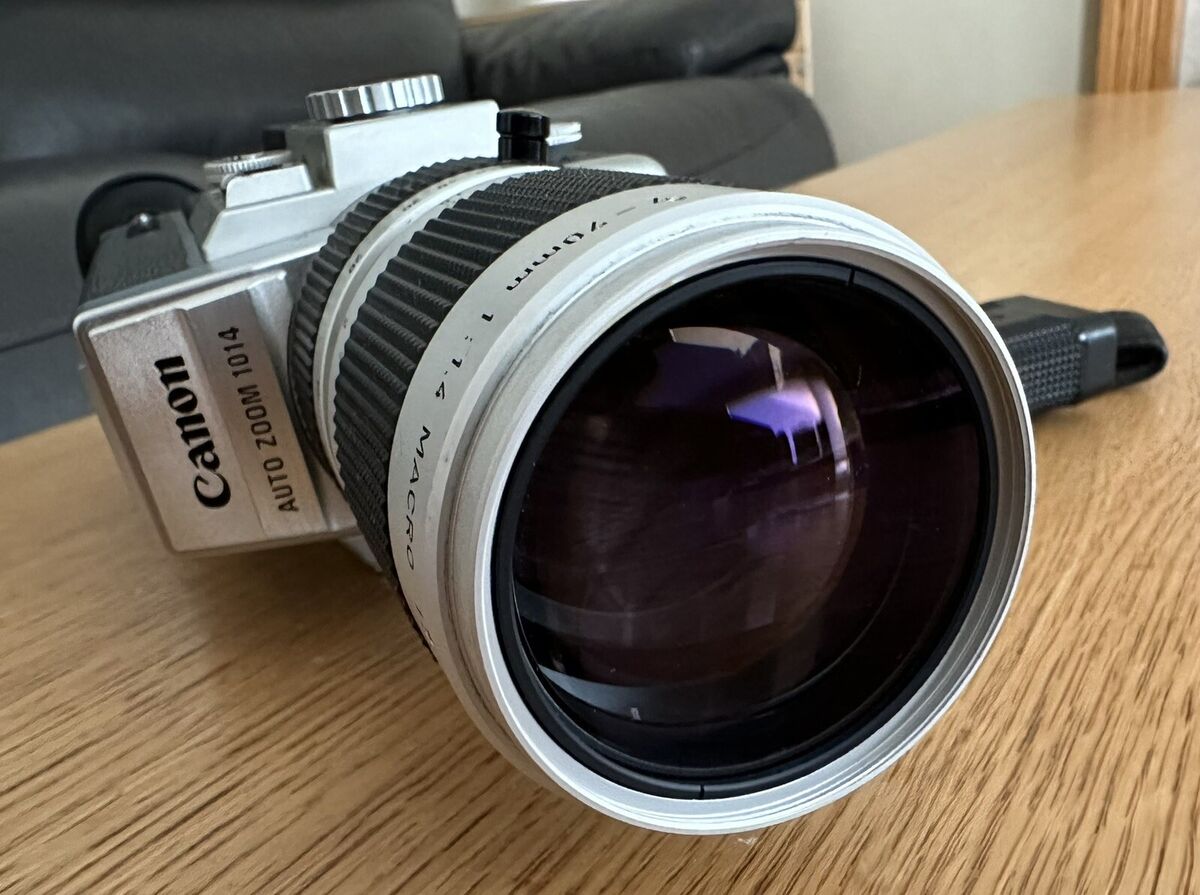 Canon Auto Zoom 1014 ELECTRONIC Super 8 Film Camera - Please Canon Auto Zoom 1014 ELECTRONIC Super 8 Film Camera - Please