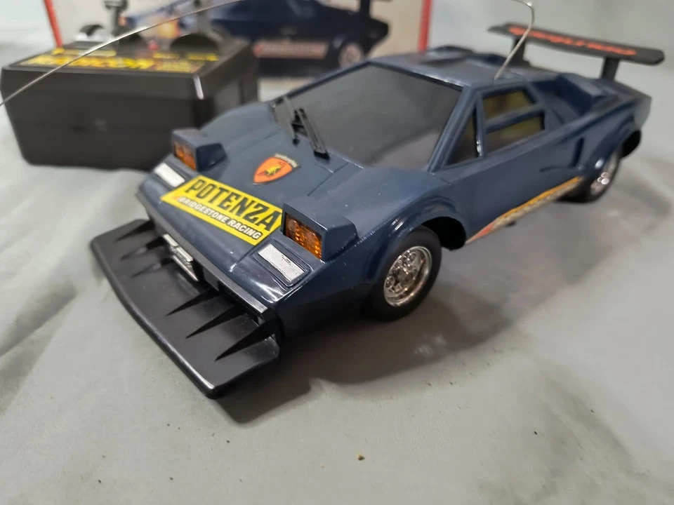 Vintage 70s Radio-Controlled Masudaya Lamborghini Countach Made In Japan - Image 4 of 4
