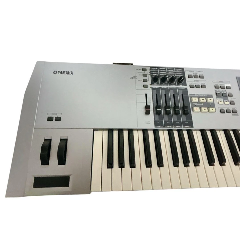 YAMAHA MOTIF ES7 76-Key Keyboard Workstation​ Synthesizer with Sampling Used - Image 4 of 4