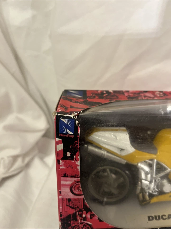 Ducati 998s,1:12 NewRay,& Aprilia RSV 1000R,1:18, Welly satellite (red & yellow) - Image 4 of 4