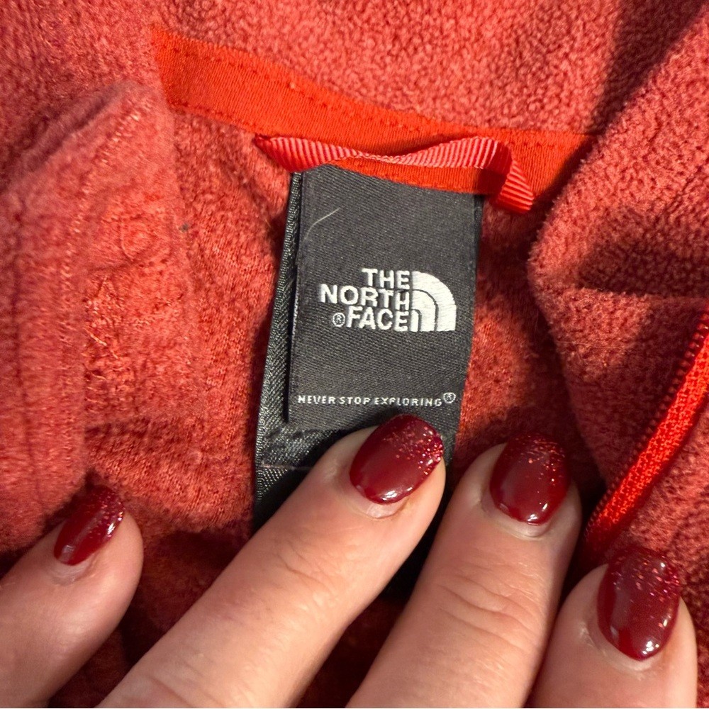 The North Face Women's Red quarter zip fleece Sweater size large thumbnail 2