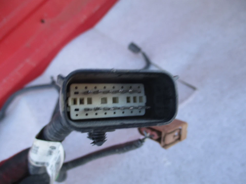 Arnés de cables para parachoques delantero Chevrolet Volt 2011-2015 OEM usado Foto 4 de 4