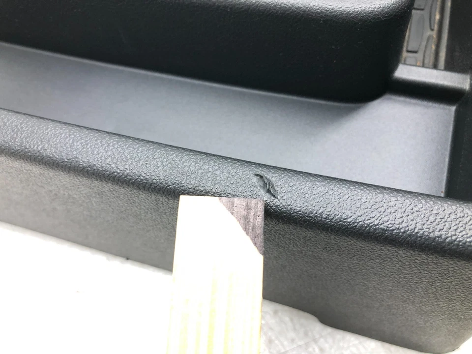 Lincoln Aviator 2020-2024 asiento trasero consola doble portavasos panel de almacenamiento OEM Foto 4 de 4