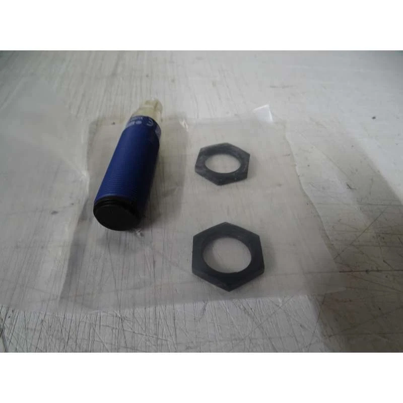 XUB0AKSNM12T Sensor Photoelectric - Sender - 12 24 Vcc - M12 - Image 2 of 4
