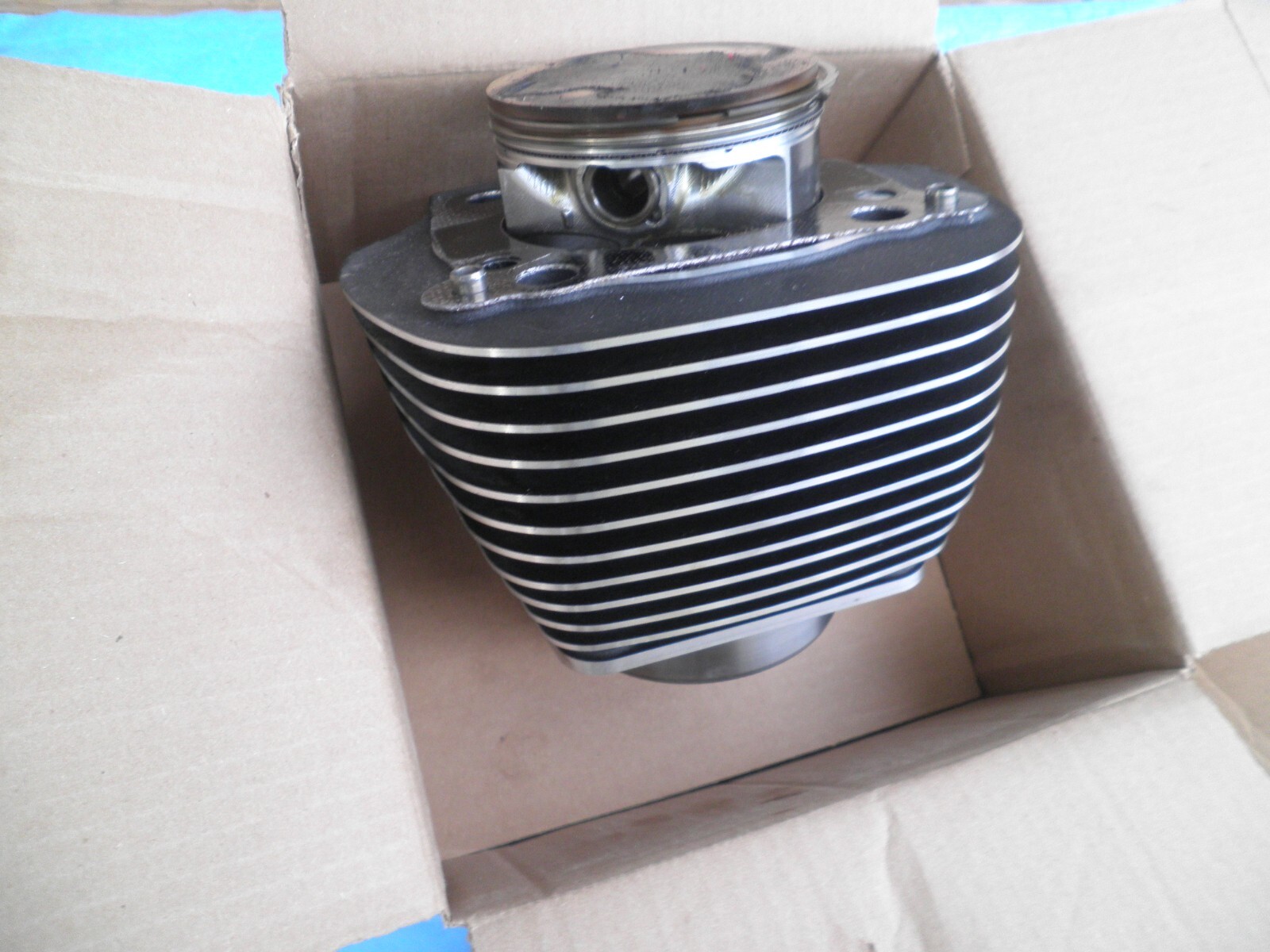 2017+ HARLEY OEM TOURING SOFTAIL M8 114 OIL COOLED CYLINDER HEADS JUGS