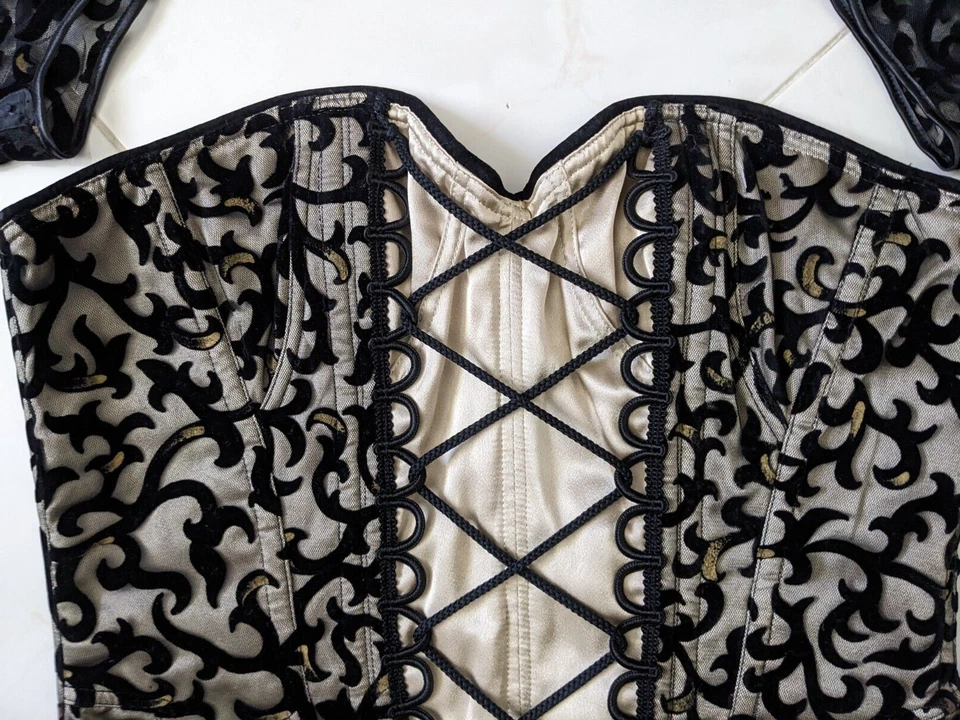 Cadolle Paris Création 黑色 Fleur D'Lys 带臂袖紧身胸衣 尺寸 L 全新带标签 — 第 4/4 张图片