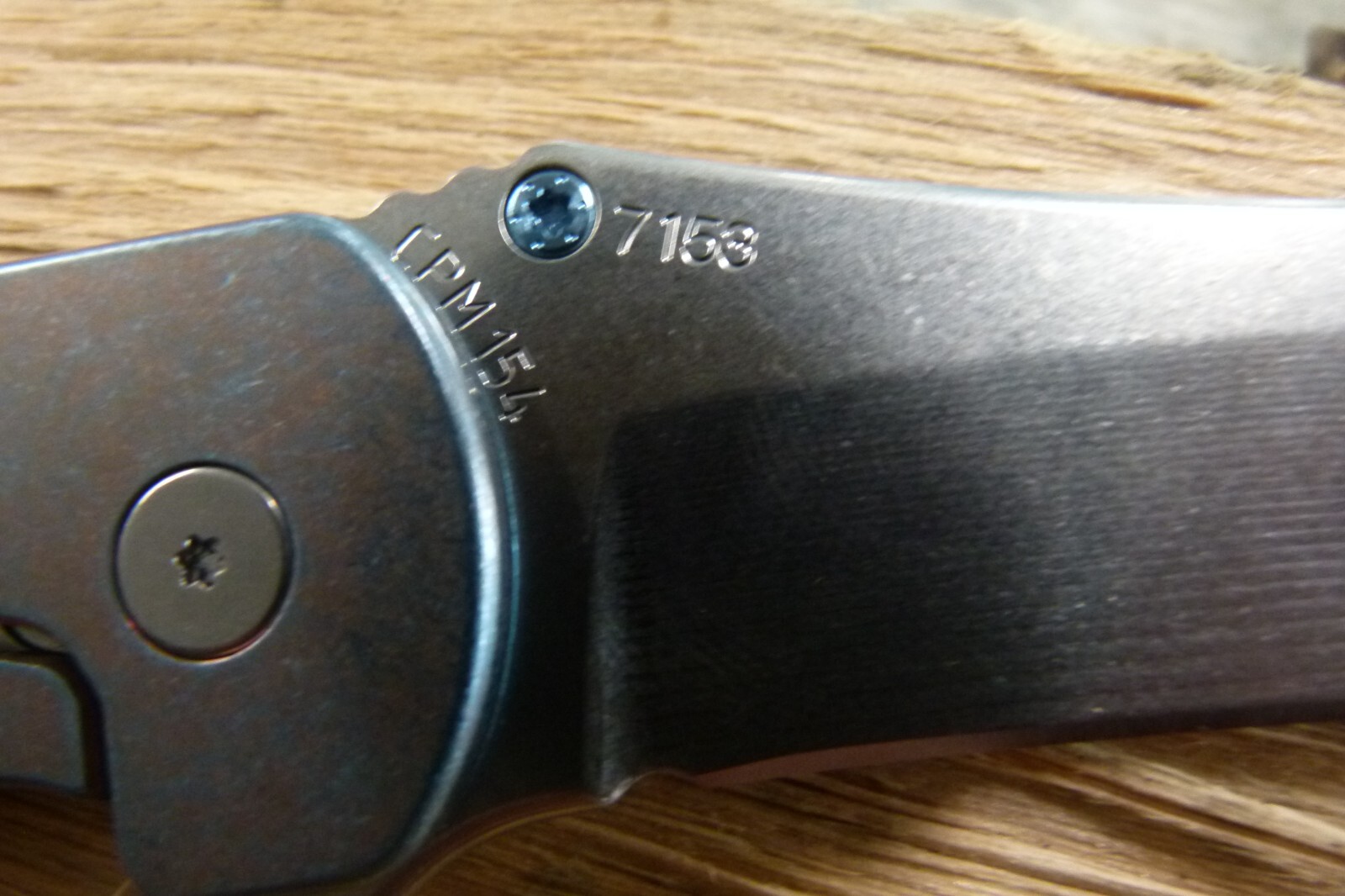 GRIMSMO NORSEMAN 7153 PINK ICE BLUE FLAKES TITANIUM KNIFE NEW IN BOX