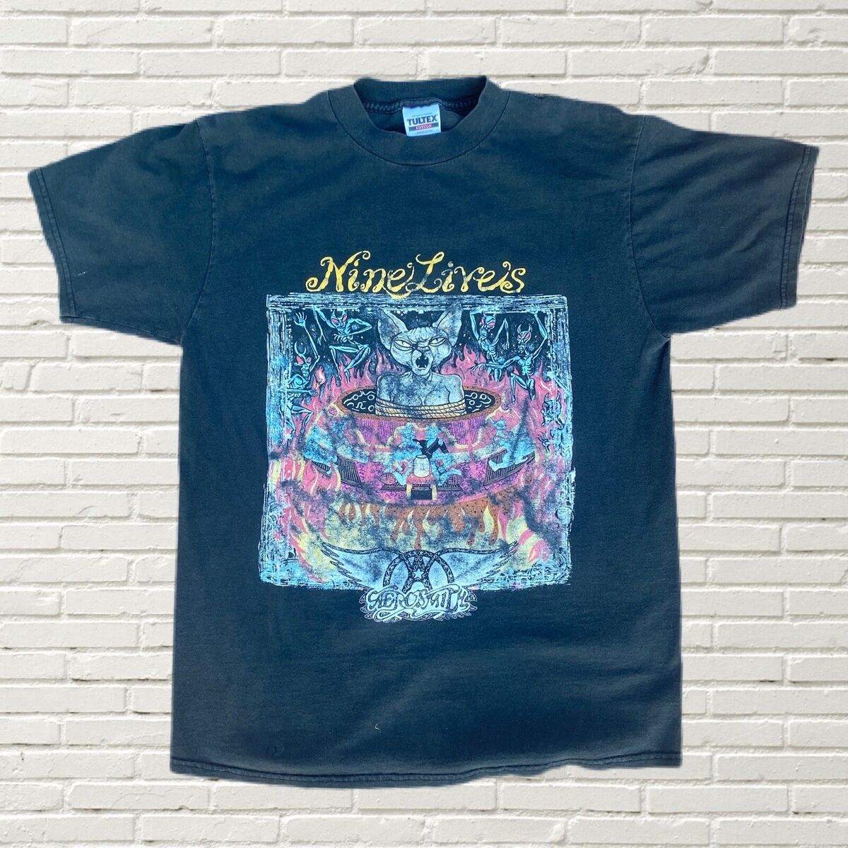 vintage 90's Aerosmith Nine Lives Tour t shirt - Vintage vintage 90's Aerosmith Nine Lives Tour t shirt - Vintage