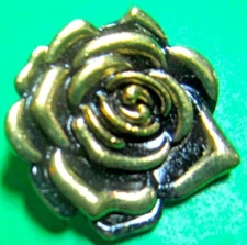 (1) BLUMENTHAL LANSING 1" BOTANICAL ROSE FLORAL GOLD METAL SHANK BUTTON-B1