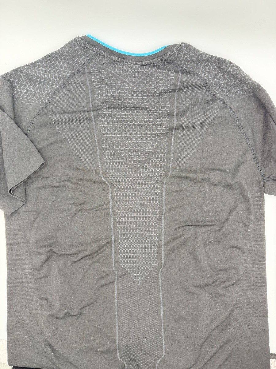 Gymshark Onyx V1 T-Shirt - Size M- New With Tags | eBay