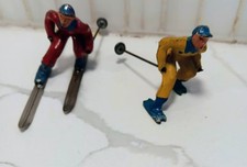 Vintage Pair of BARCLAY Lead Metal Skiers Figures With Poles