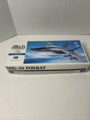 Hasegawa MiG-25 Foxbat (1/72) 00434 New Sealed