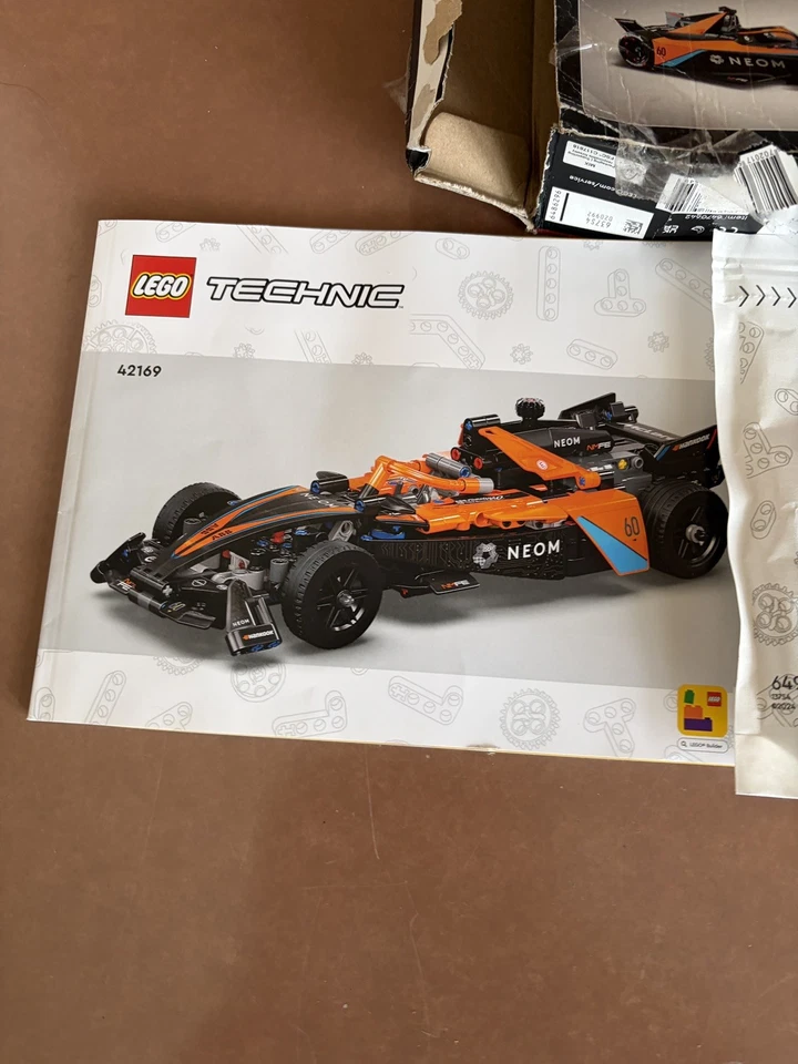LEGO Technic 42169 NEOM McLaren Formula E Race Car, photo 2 of 5