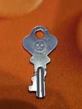 homa-airplane-bird-logo-guitar-case-key-16-fits-some-fender-gibson-cases