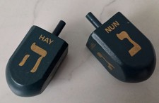 SALE 2 Wooden Big Hanukkah Chanukah Dreidel For Family And Friends Brand New