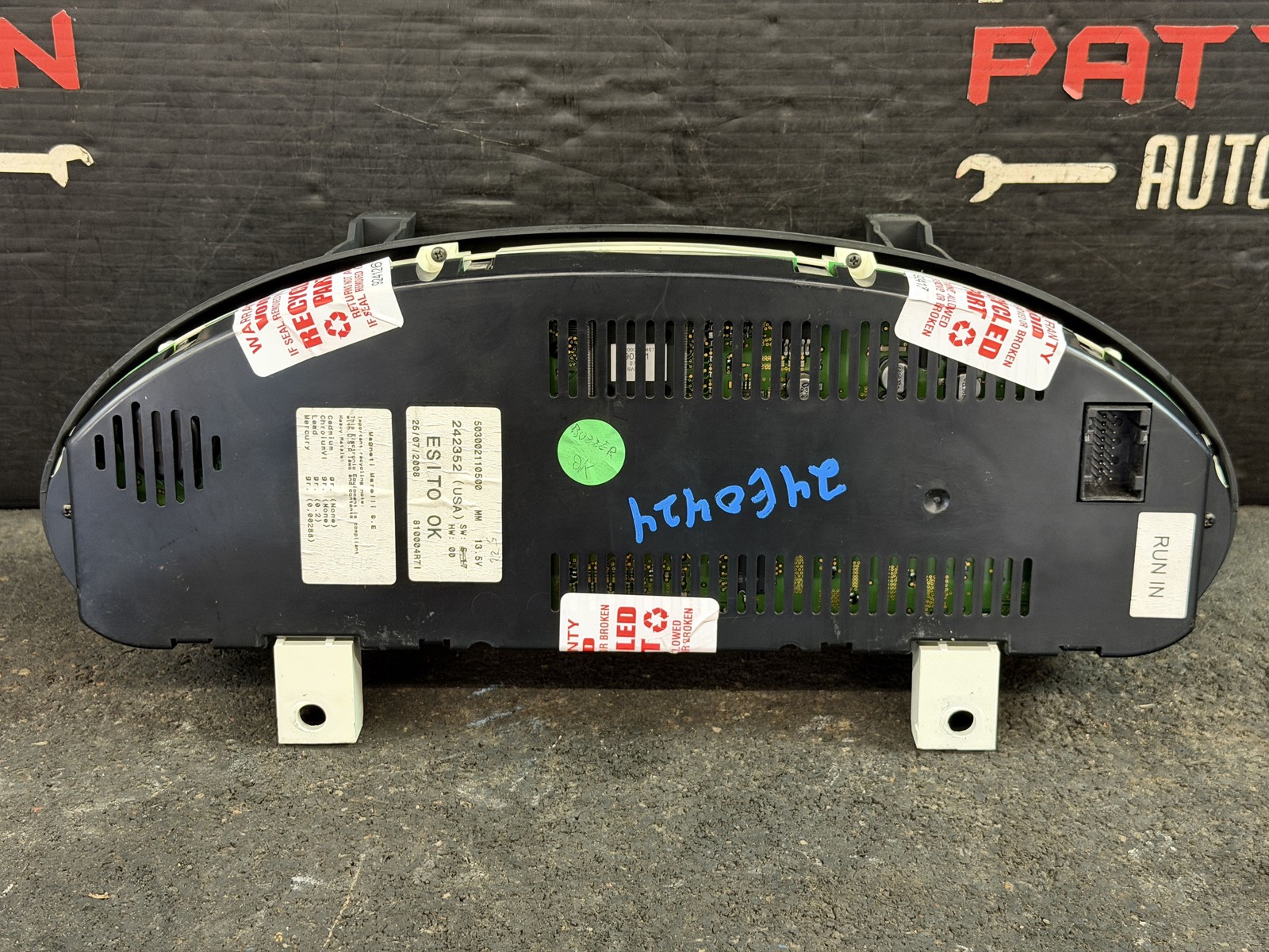 Maserati GranTurismo 2009-2012 Instrument cluster P/N 242352