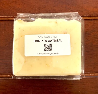 Gigi's Scents & Suds Honey & Oatmeal Handmade Artisinal Soap Bar - 4.4 Oz.