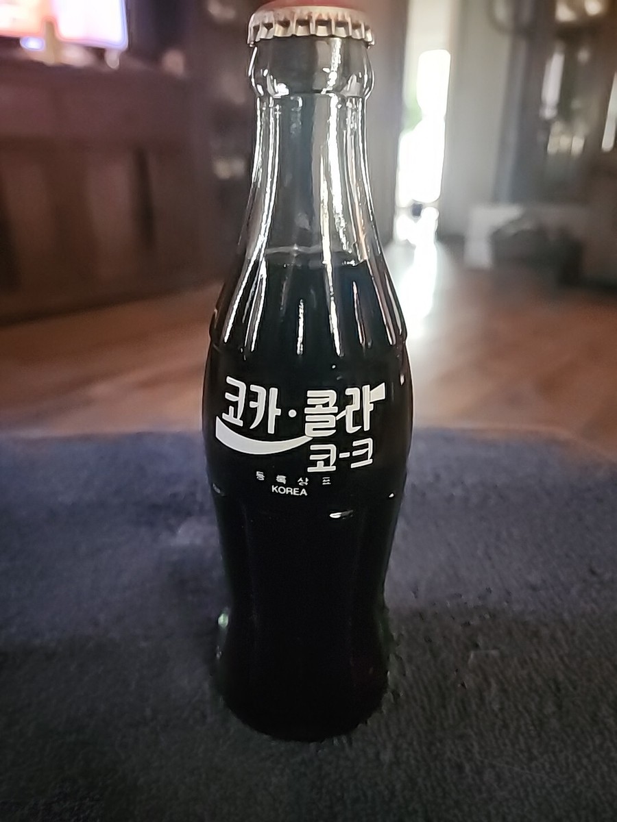Coca Cola 1990 Around the World 6.5oz Bottle 