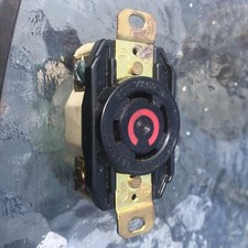 Hubbell Twist Lock Receptacle 3 Pole 4W 3PH 30A 480V HBL2730 New Open Box