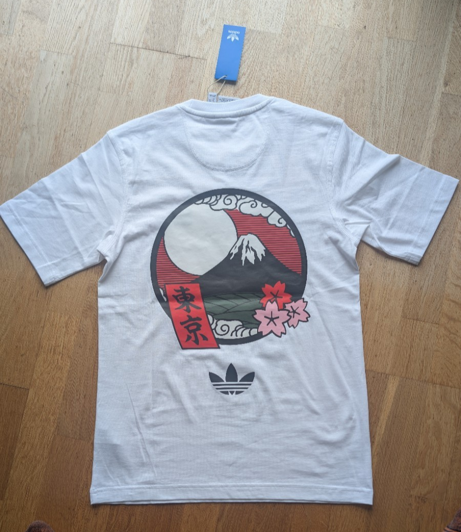 adidas Essential Tokyo Tee Hanafuda JAPANESE LIMITED EDITION Size