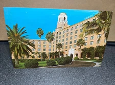 Vinoy Hotel St. Petersburg Florida Postcard￼