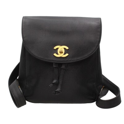 Vintage CHANEL Black Quilted Leather Backpack with CC Turn-Lock Chanel Quilted Lambskin Drawstring Backpack – The Lady Bag main image 3
