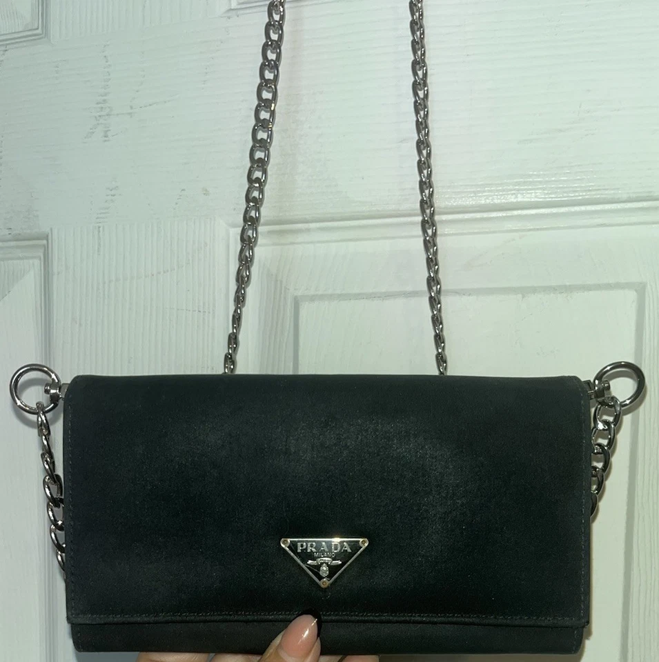 Prada Long Wallet Nylon & Leather! Authentic. COA!! CLEAN VTG! 😍 - Image 4 of 4