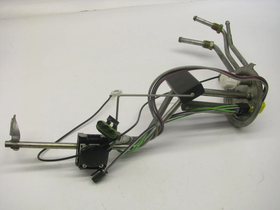 Отправочный блок топливного бака Fine Line Fuel Systems SU405 — левый бак с 25 или 34 галлонами - Изображение 3 из 4