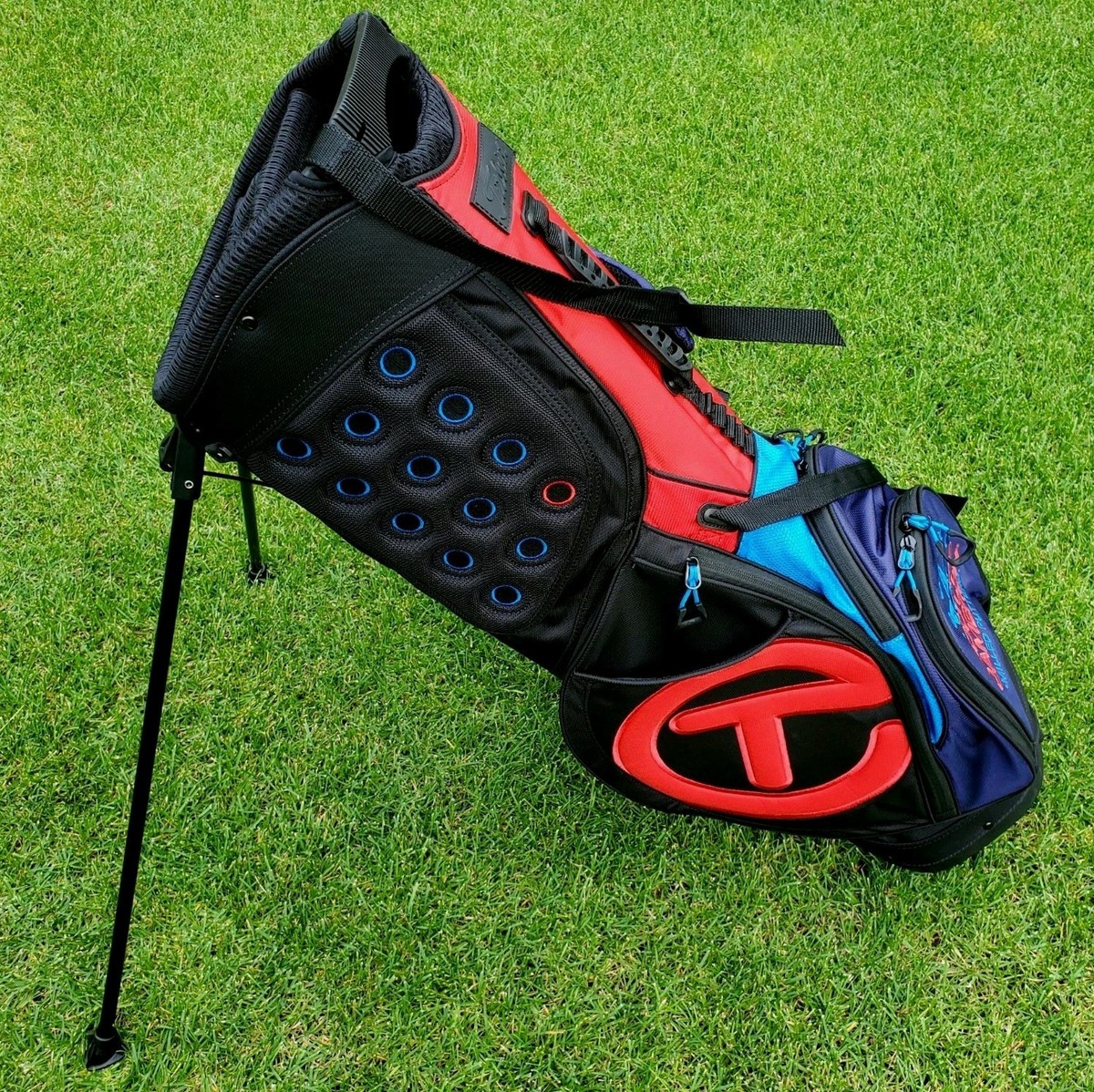 SCOTTY CAMERON CIRCLE T US OPEN BLACK RED BLUE PATHFINDER STAND