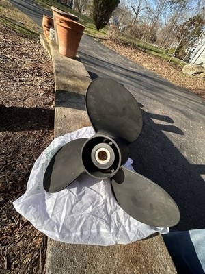 Volvo Penta Solas Propeller 8811-153-21