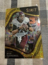 2022 Panini Select Draft Picks - Field Level Ryan Tannehill #156 Gold Lazer...