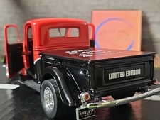 Speccast 1937 Ford Convertible LE Die Cast Bank 1:24