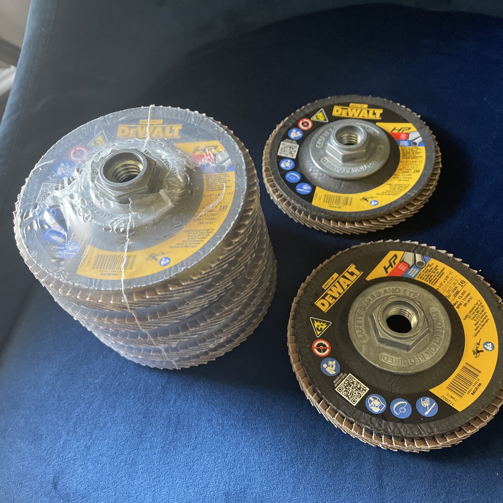 NEW 7 DEWALT 41/2”, 5/811 ARBOR FLAP DISC 40 GRIT DW8311RT. FOR ANGLE