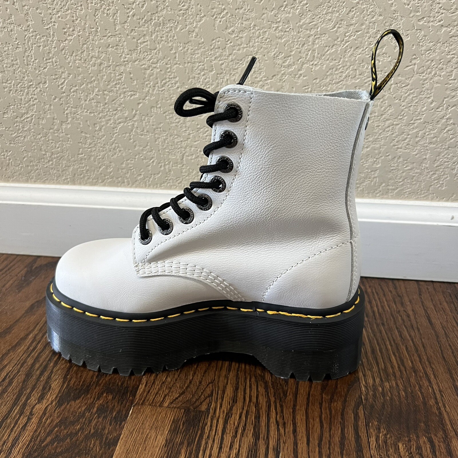 DR. MARTENS 1460 Pascal Max Optical White Platform Boots Women’s Size 6 Sold Out image 8