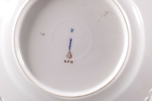 KPM Berlin Prunkteller Teller Durchbruchteller Watteau Szene Neuglatt 1.Wahl Ø22 - Bild 4 von 4
