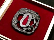 Japan antique Edo era square dragon signed by Echizen Ju Kinai Tsuba iron Box