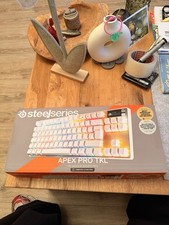 SteelSeries Apex Pro TKL Gen 3 - Tastiera da gioco personalizzabile con OmniPoint 3.0