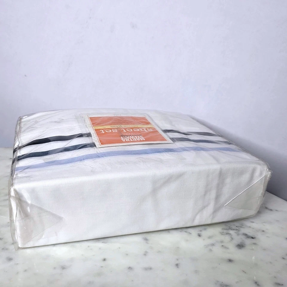 Juego completo de sábanas Martha Stewart Everyday 4 piezas a rayas azul blanco mezcla de algodón NUEVO Foto 3 de 4