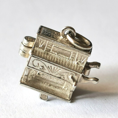VINTAGE, NUVO, SILBER CHARM / ANHÄNGER, ORGELSCHLEIFER, STRASSENORGEL, AFFE