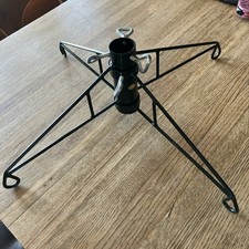 Christmas Tree Stand for 4 to 6 Foot Trees, Fits 0.75-1.25 Inch Pole