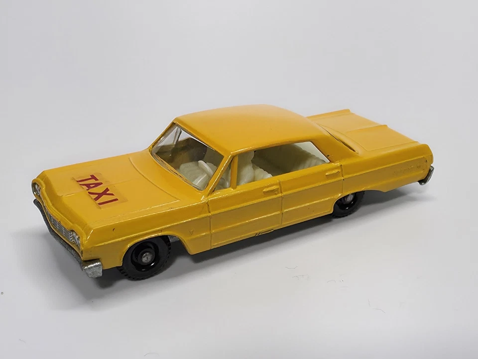 Matchbox Moko Lesney MB20 Chevrolet Impala Taxi with Box (E4) - Image 3 of 4