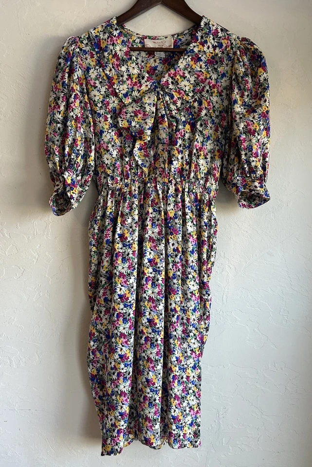 Vintage 80s Miss O By Oscar De La Renta Silk Floral Dress 4 Romantic Bow Collar  - Image 4 of 4
