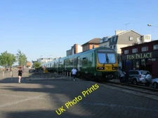 Photo 6x4 Rosslare bound train at Wexford Loch Garman/T0521 The line bet c2015