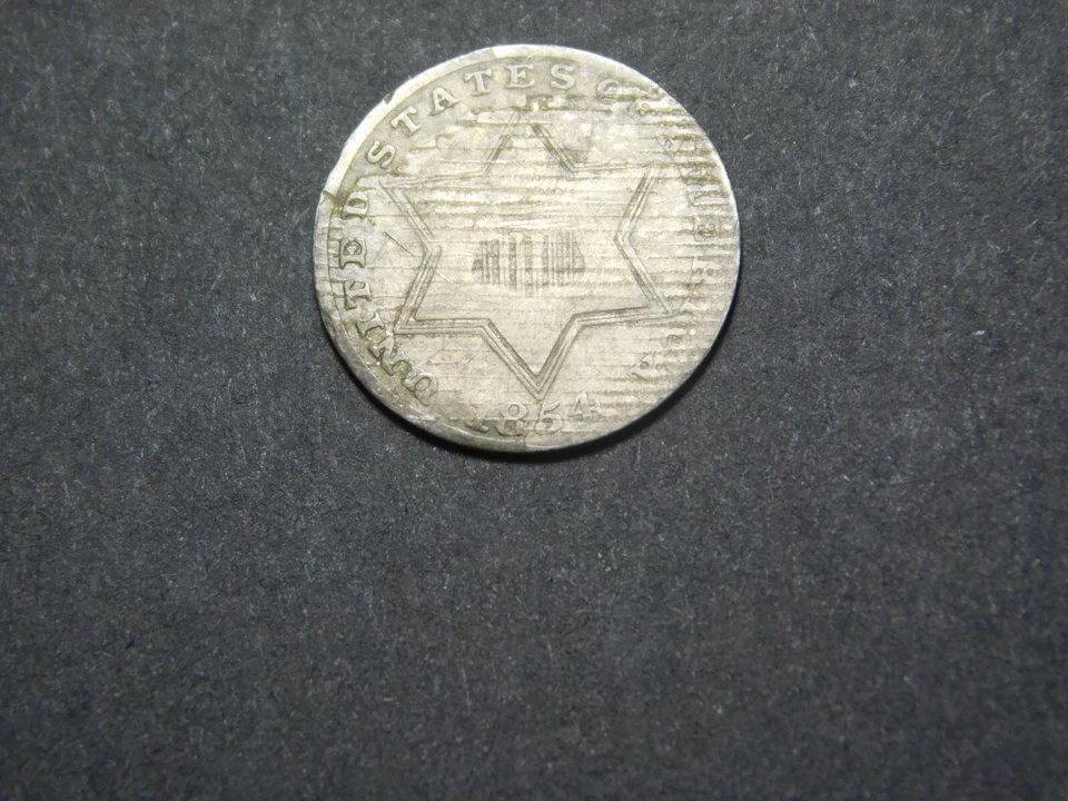 VINTAGE US COINS  1854 3 CENT SILVER PIECE TRIME  SILVER COIN - Image 4 of 4