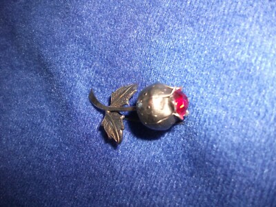 Vintage silver flower tulip or  rosebud w/ ruby red glass stone brooch / pin