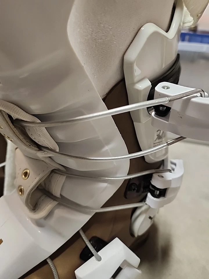 Полный наклон душа сестра лыж ботинки - женщин 24,5 жестче Flex 6 2013 золото и крем - Изображение 3 из 4