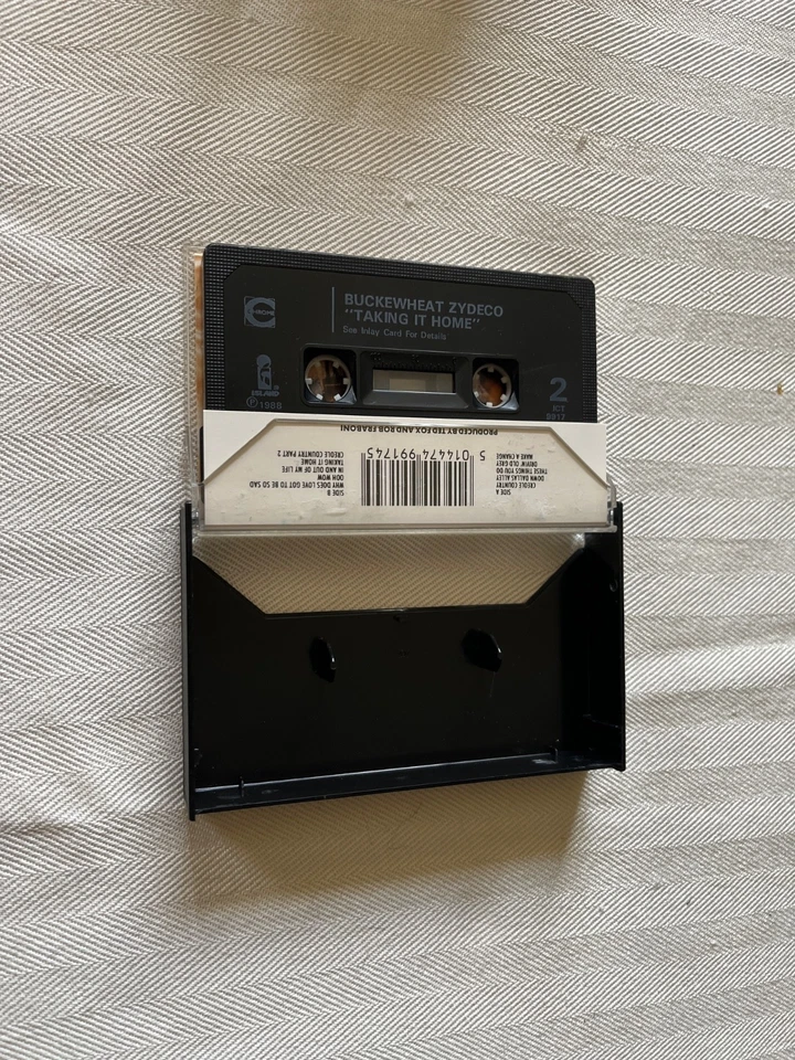 BUCKWHEAT ZYDECO - TAKING IT HOME - ORIGINAL 1988 ZYDECO ISLAND CASSETTE Foto 4 de 4